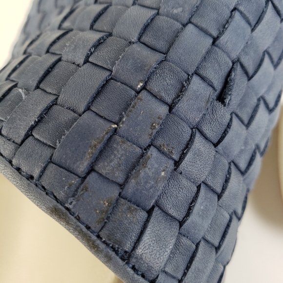 Chocolat Blu Dea Navy Blue Woven Leather Track Sole Slide Sandels Sz 39=8-8.5 - Picture 10 of 11
